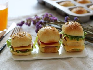 16、黄豆粗粮迷你汉堡,元气满满的早餐首选