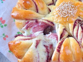 16、花朵紫薯面包,组织。