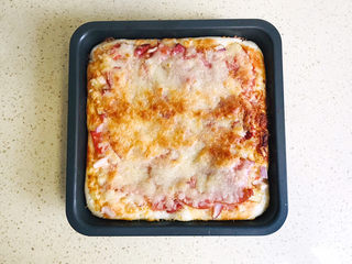 30、培根火腿披萨,喜欢将芝士烤的焦黄一些，香香的