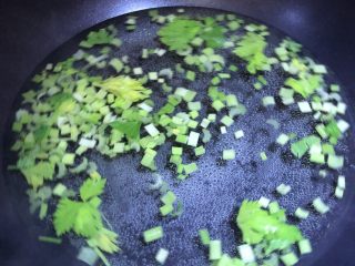 9、福鼎肉片,过热水焯熟捞起备用