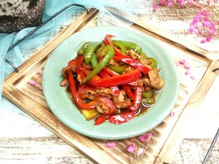 13、厨房挑战+荤菜+肉丝小炒,成品图