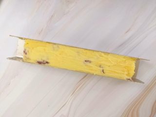 11、蔓越莓黄油曲奇,装入模具，冷藏一个小时
