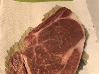2、牛肉串（热量低）,用厨房纸把血/水吸干净