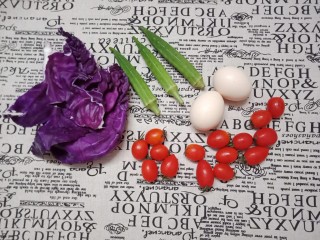 1、夏日清爽减脂～鸡蛋蔬菜沙拉,准备好所有的材料