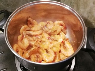 14、无水椒味虾,已经完全熟了