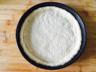 8、什锦水果披萨,用叉子叉满眼