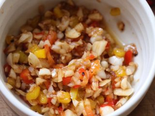 10、蒜蓉烤虾,取出备用