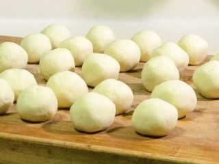 14、土豆糯米芝麻丸子,全部完成