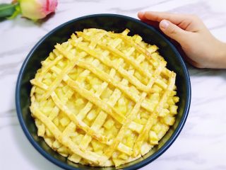 18、香甜的苹果派,出炉
