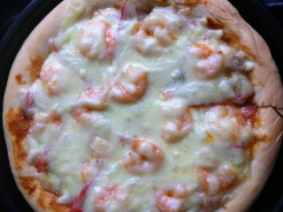 14、披萨,热气腾腾的披萨就出炉了