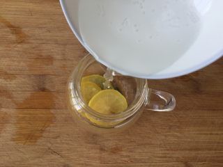 9、莫吉托(改良版),倒入雪碧;