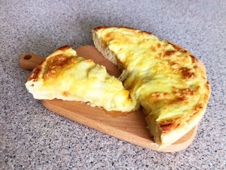 19、芝士榴莲披萨,芝士榴莲披萨，香甜可口，风味独特~