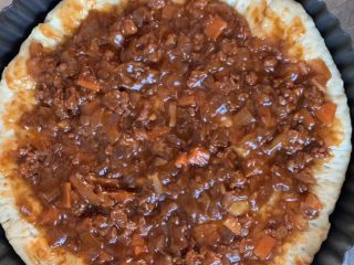 28、披萨????,放红酱