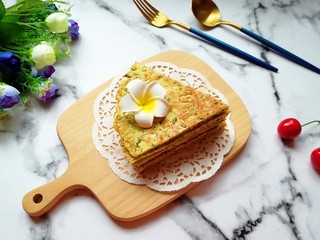 13、蒜苔尖鸡蛋饼,简单方便营养丰富。