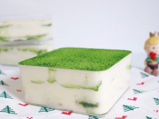 27、抹茶提拉米苏,可以做三个这么大的盒子