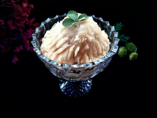 18、Diy月饼馅料～莲蓉馅,自己动手做的莲蓉馅，不仅更加安全而且更有意义，赶紧试试吧！