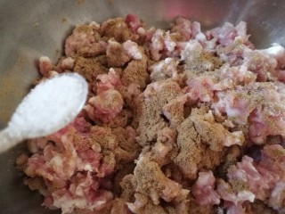 12、中式点心+钱袋白菜肉包,三小勺盐，