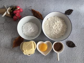 1、云石曲奇,准备好食材