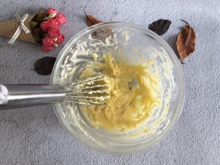 6、云石曲奇,搅拌均匀