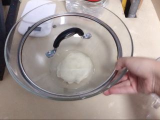 8、培根火腿披萨,室温醒发1小时到面团2倍大