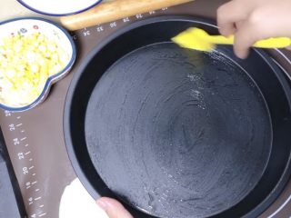 11、培根火腿披萨,烤盘抹油