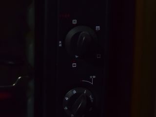 5、铸铁锅基础披萨,烤箱预热至220度。