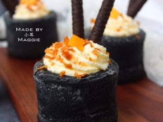 20、奶油黑杯子,