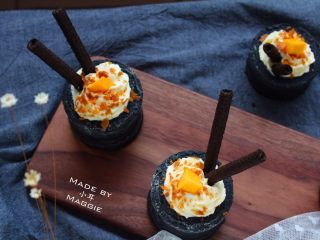 21、奶油黑杯子,