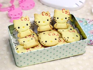 17、hellokitty饼干,吃不完的一定密封保存，防止受潮。