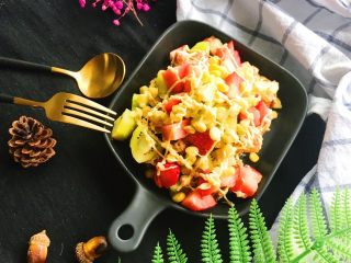 13、缤纷水果油条沙拉,吹着空调风，吃着美味的沙拉，人生太惬意了????……