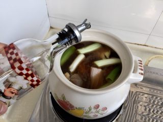 26、煲一锅好卤➕香卤牛肉,再加入少许料酒