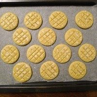 14、杏仁酥饼,全部搞定，烤箱180度预热。