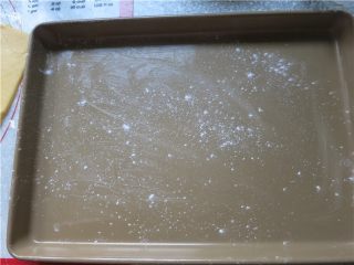 10、好吃的根本刹不住啊--焦糖杏仁酥饼,模具涂黄油撒干粉