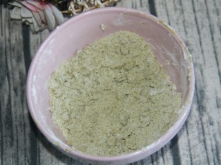 20、双色冰淇淋曲奇,刮刀拌匀，成如图渣渣状态