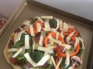 12、什锦披萨,肉糜与番茄酱翻炒成酱