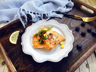 14、#懒人料理#  香煎三文鱼（快手菜）,成品图