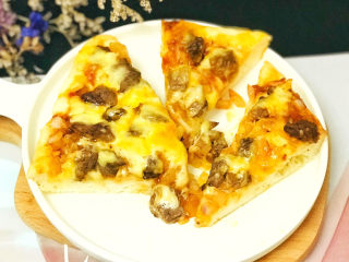 32、黑椒牛肉披萨,成品图