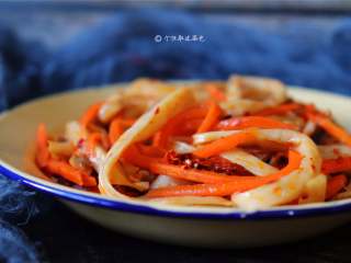 10、手撕杏鲍菇,杏鲍菇软滑又弹,口感特别棒