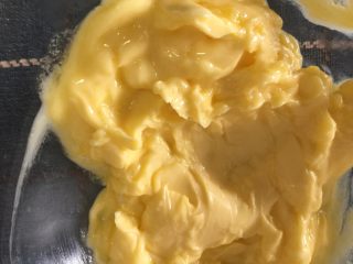 1、巧克力豆燕麦球,黄油事先取出软化