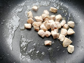 5、网红芝士煮辛拉面,煎到金黄