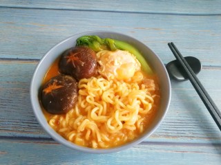 13、网红芝士煮辛拉面,煮好啦，很好吃很过瘾????????