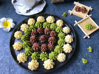 14、#网红甜品#网红三色曲奇,成品图