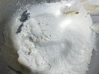 7、太阳花饼干,少的加五十克低粉