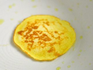 12、香甜鲜果松饼,煎另外一面