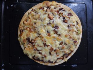 11、家常香菇披萨,烤成这样就ok了