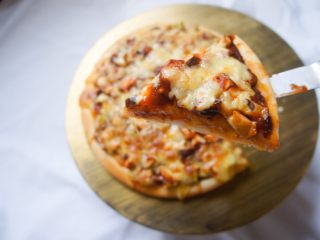 12、家常香菇披萨,切开