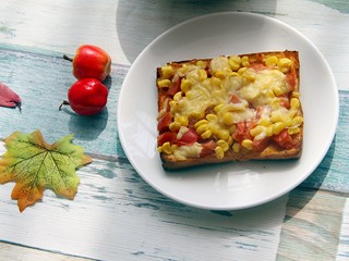 13、土司披萨,吃吧，美美的早餐