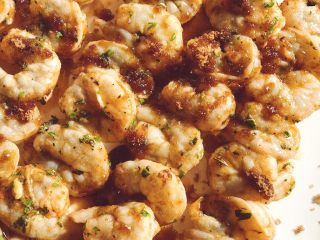 1、烤虾&杂蔬,烤之前在虾上撒些红糖，提色，色^ _ ^