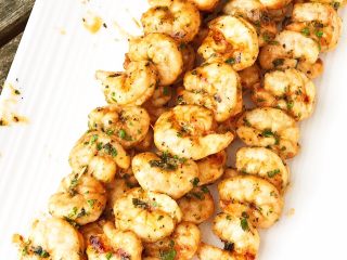 6、烤虾&杂蔬,建议腌汁稍淡些，这样吃的时候，个人可根据口味➕盐什么的去调。