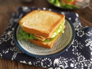 25、三明治,吃了就心情美丽一整天的三明治就做好啦????